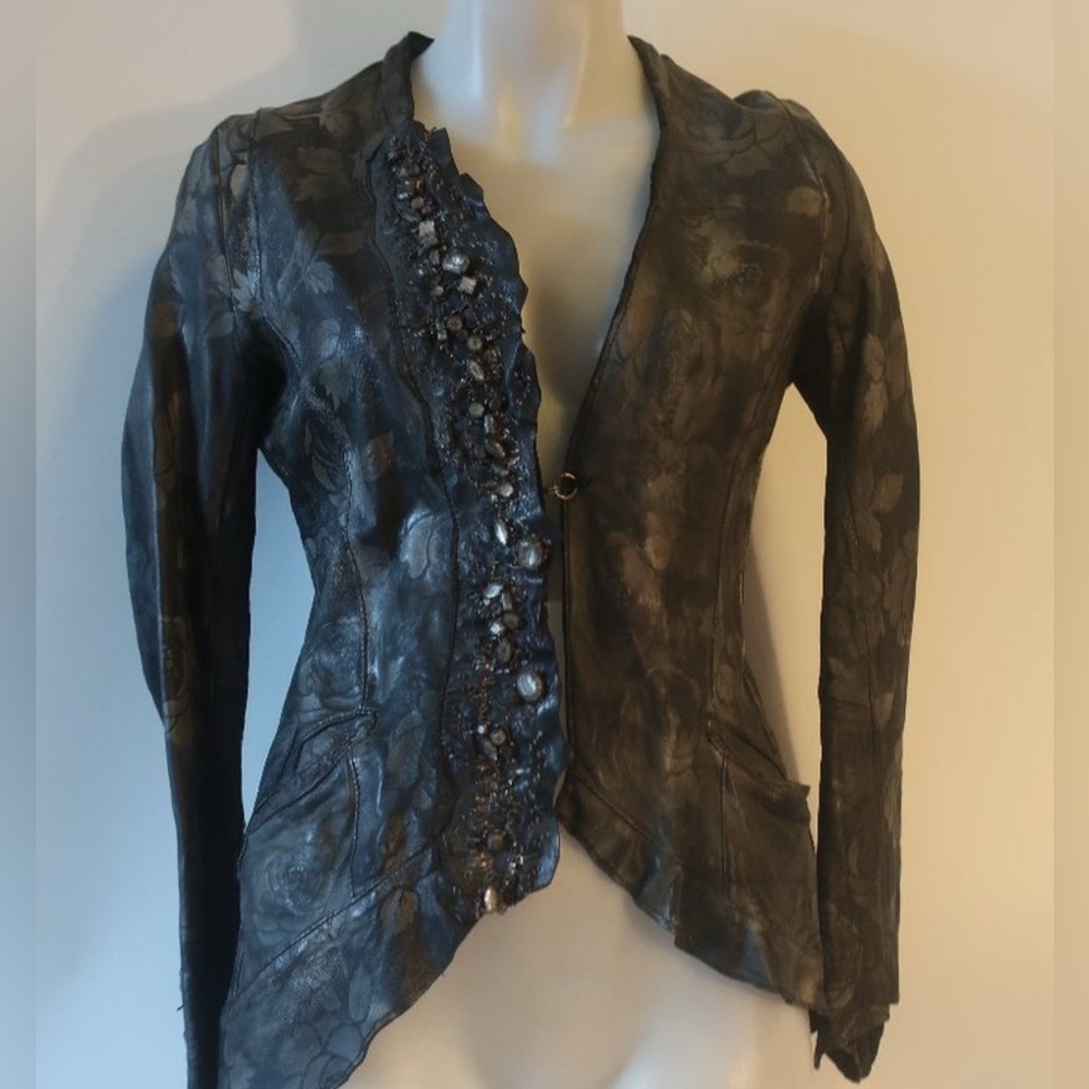 Bloomingdale’s Black and Gray Women's Leather Embossed Jacket 42/4
